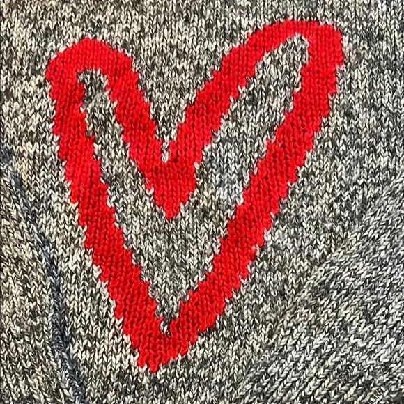 LOFT NWT Heather Gray Sweater with Red Heart Design - Picture 2 of 5